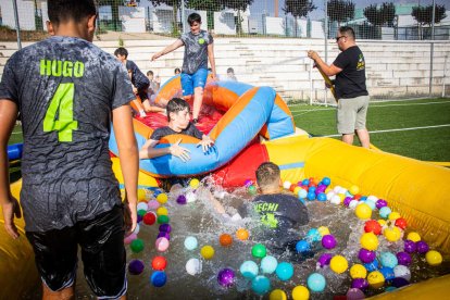 Una tarde refrescante para combatir el calor e iniciar las fiestas