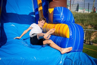 Una tarde refrescante para combatir el calor e iniciar las fiestas