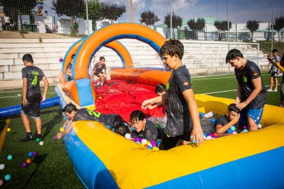 Una tarde refrescante para combatir el calor e iniciar las fiestas