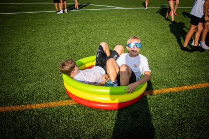 Una tarde refrescante para combatir el calor e iniciar las fiestas