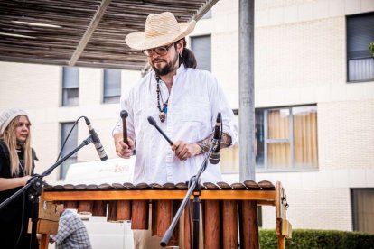 Un espectáculo protagonizado por marimbas y bombos, en el centro Gaya Nuño de Santa Bárbara