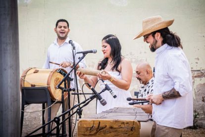 Un espectáculo protagonizado por marimbas y bombos, en el centro Gaya Nuño de Santa Bárbara