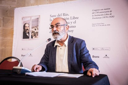 Las conferencias se celebraron en el Centro Cultural Santa Clara