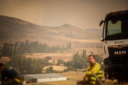 Tensión en el límite provincial de Soria y Guadalajara por el incendio.