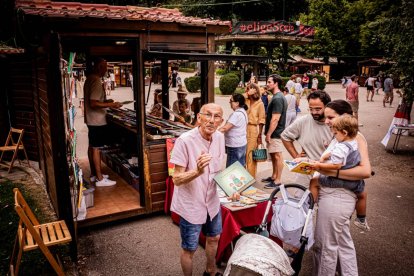 La Dehesa se llena de versos con Expoesía 2026