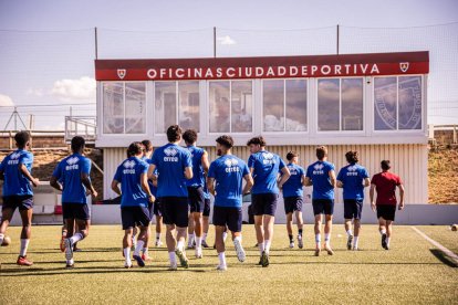 Comienza una nueva campaña con un renovado plantel