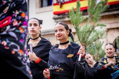 Una celebración festiva que conmemora cuando el pino se convirtió en arma