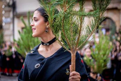 Una celebración festiva que conmemora cuando el pino se convirtió en arma