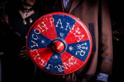 Una celebración festiva que conmemora cuando el pino se convirtió en arma