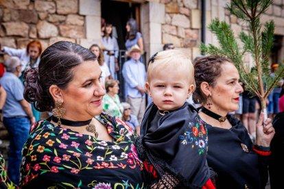 Una celebración festiva que conmemora cuando el pino se convirtió en arma