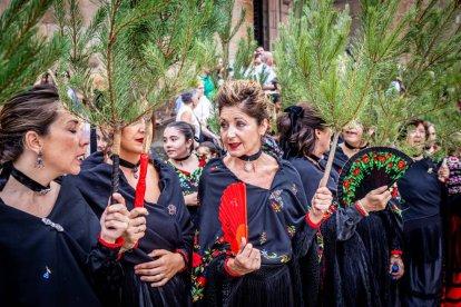 Una celebración festiva que conmemora cuando el pino se convirtió en arma