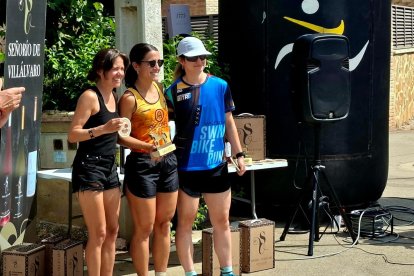 Podio femenino 14K.