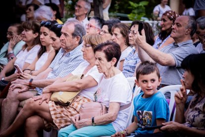 Raíces cruzadas puso la nota soriana a los conciertos en los barrios
