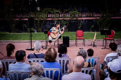 Raíces cruzadas puso la nota soriana a los conciertos en los barrios