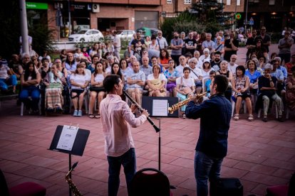 Raíces cruzadas puso la nota soriana a los conciertos en los barrios
