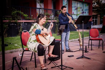 Raíces cruzadas puso la nota soriana a los conciertos en los barrios