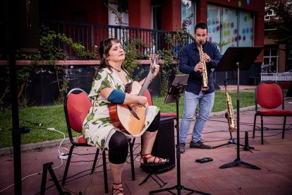 Raíces cruzadas puso la nota soriana a los conciertos en los barrios