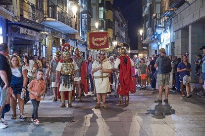 Recreación histórica de la Vulcanalia por las calles de Soria.