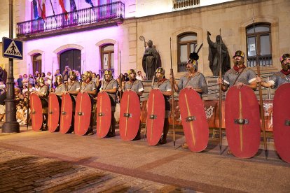 Recreación histórica de la Vulcanalia por las calles de Soria.
