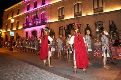 Recreación histórica de la Vulcanalia por las calles de Soria.
