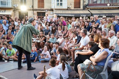 Mariano Granados fue escenario de la última cita del Teatro de Calle.