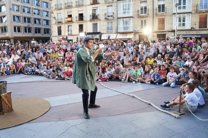 Mariano Granados fue escenario de la última cita del Teatro de Calle.