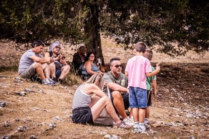 La procesión se celebra en el Cañón el Río Lobos