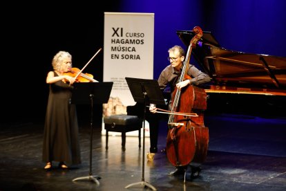 El programa recorrió tres siglos de repertorio de cámara.