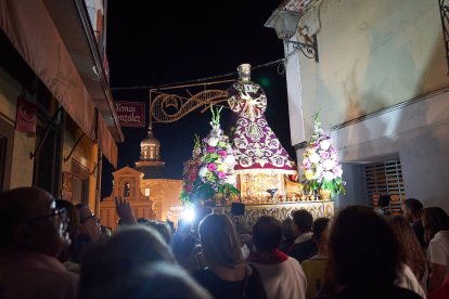 Miles de vecinos y visitantes acompañaron la procesión del Nazareno.