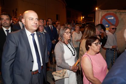 Miles de vecinos y visitantes acompañaron la procesión del Nazareno.