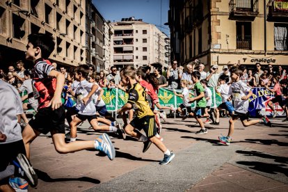 Una previa al 5k y la 21k en la que los pequeños atletas pudieron compartir con los olímpicos