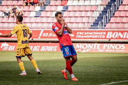 Victoria en el campo y fiesta en las gradas con un Numancia líder