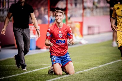 Victoria en el campo y fiesta en las gradas con un Numancia líder