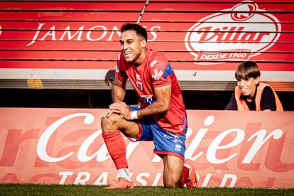Victoria en el campo y fiesta en las gradas con un Numancia líder