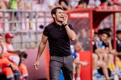 Victoria en el campo y fiesta en las gradas con un Numancia líder