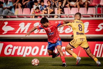 Victoria en el campo y fiesta en las gradas con un Numancia líder