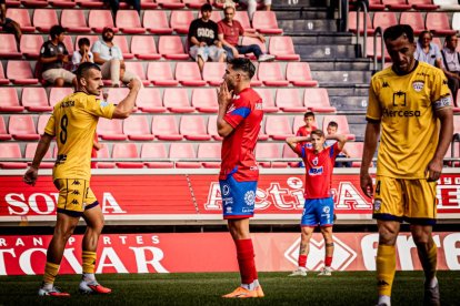 Victoria en el campo y fiesta en las gradas con un Numancia líder