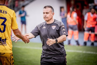 Victoria en el campo y fiesta en las gradas con un Numancia líder