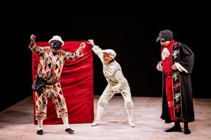 Els Joglars lleva a la Audiencia la sátira de Cervantes con un retablo muy pegado al presente