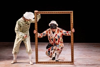 Els Joglars lleva a la Audiencia la sátira de Cervantes con un retablo muy pegado al presente