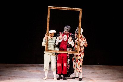 Els Joglars lleva a la Audiencia la sátira de Cervantes con un retablo muy pegado al presente