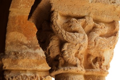 Detalle de un capitel