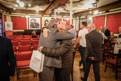 El Casino de Soria acogió la presentación de su libro biográfico.