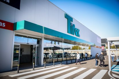 Soria suma una nueva superficie comercial de gran formato y ahorro.