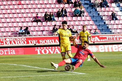 Los rojillos encajan su primera derrota tras una dolorosa remontada del Navalcarnero.