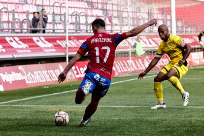 Los rojillos encajan su primera derrota tras una dolorosa remontada del Navalcarnero.