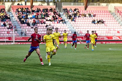Los rojillos encajan su primera derrota tras una dolorosa remontada del Navalcarnero.