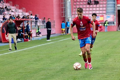 Los rojillos encajan su primera derrota tras una dolorosa remontada del Navalcarnero.