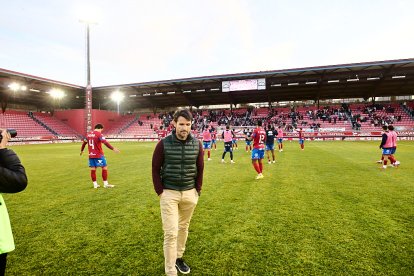 Los rojillos encajan su primera derrota tras una dolorosa remontada del Navalcarnero.