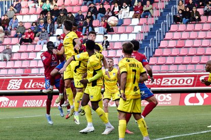 Los rojillos encajan su primera derrota tras una dolorosa remontada del Navalcarnero.